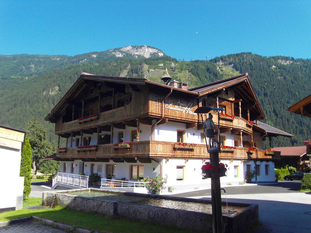 Apart Landhaus Heim Apartman Mayrhofen Kültér fotó